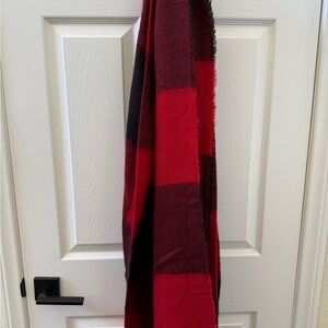 Old Navy Red and Black Plaid Scarf NWT